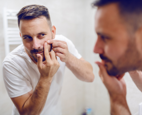 men-dermatillomania